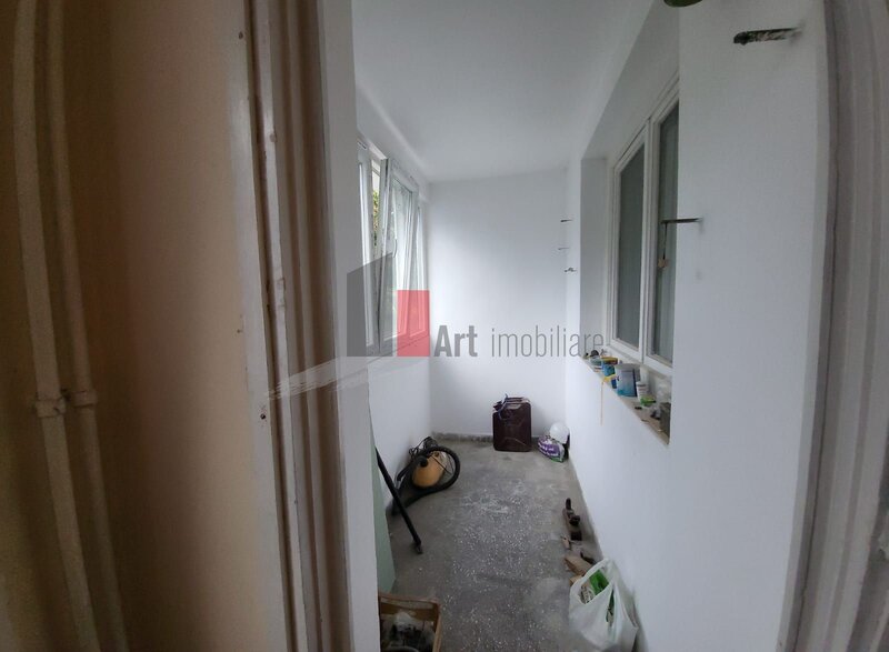 Nicolae Grigorescu, apartament 3 camere 50 m metrou N. Grigorescu