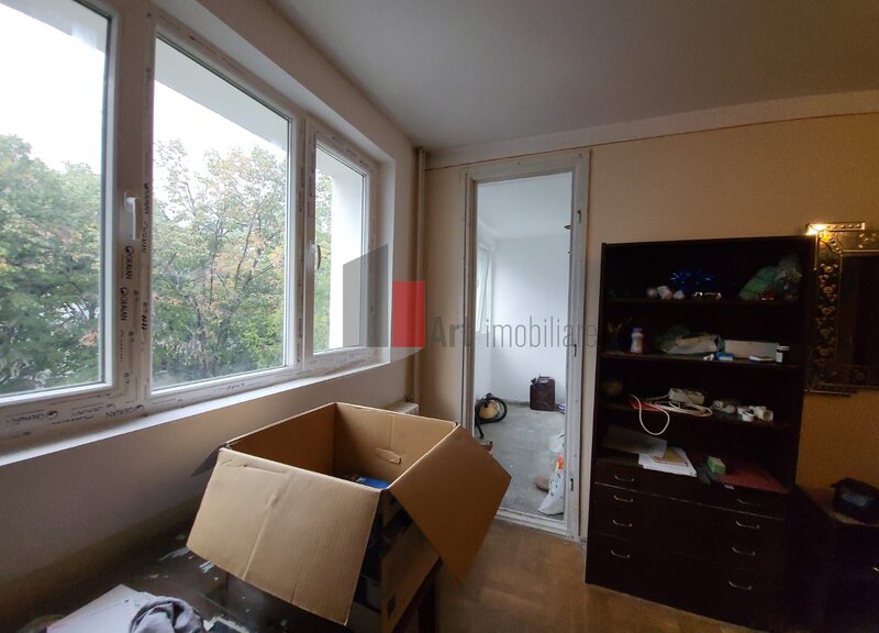 Nicolae Grigorescu, apartament 3 camere 50 m metrou N. Grigorescu